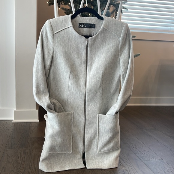 Zara Tweed Jacket Size USA Small - Herringbone Grey - Picture 4 of 7
